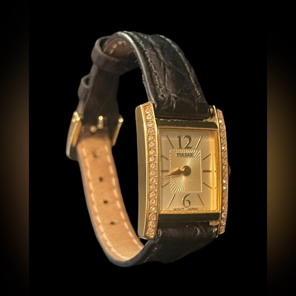 Pulsar Accessories - Woman’s Pulsar Wristwatch great condition! Please check out my other items.